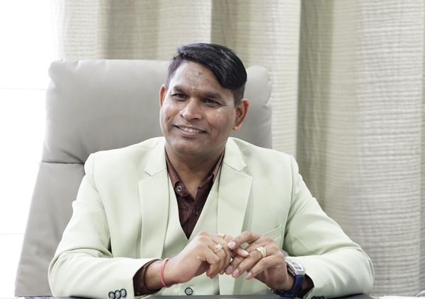 Celebrating Unity and Progress: Dr. Rajendra Upadhye Extends Heartfelt Wishes on UAE National Day 2025