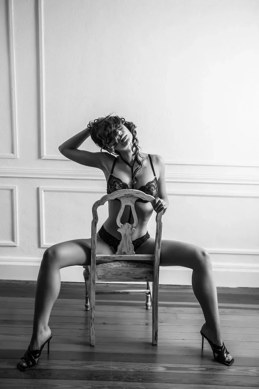 Erotic Photography Guide and Tips