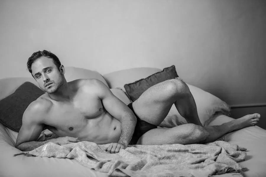 Top 10 male boudoir photos that guys love