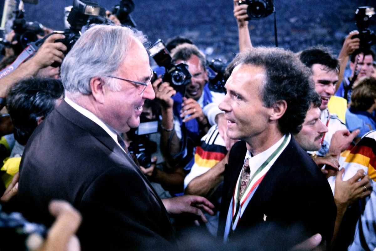 Politik mit den Füßen oder über die Vermeidung von Kopfbällen