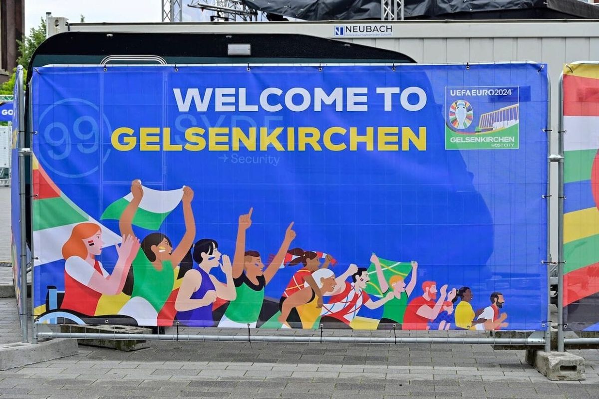 Gelsenkirchen verspottet, Ronaldo kommt trotzdem