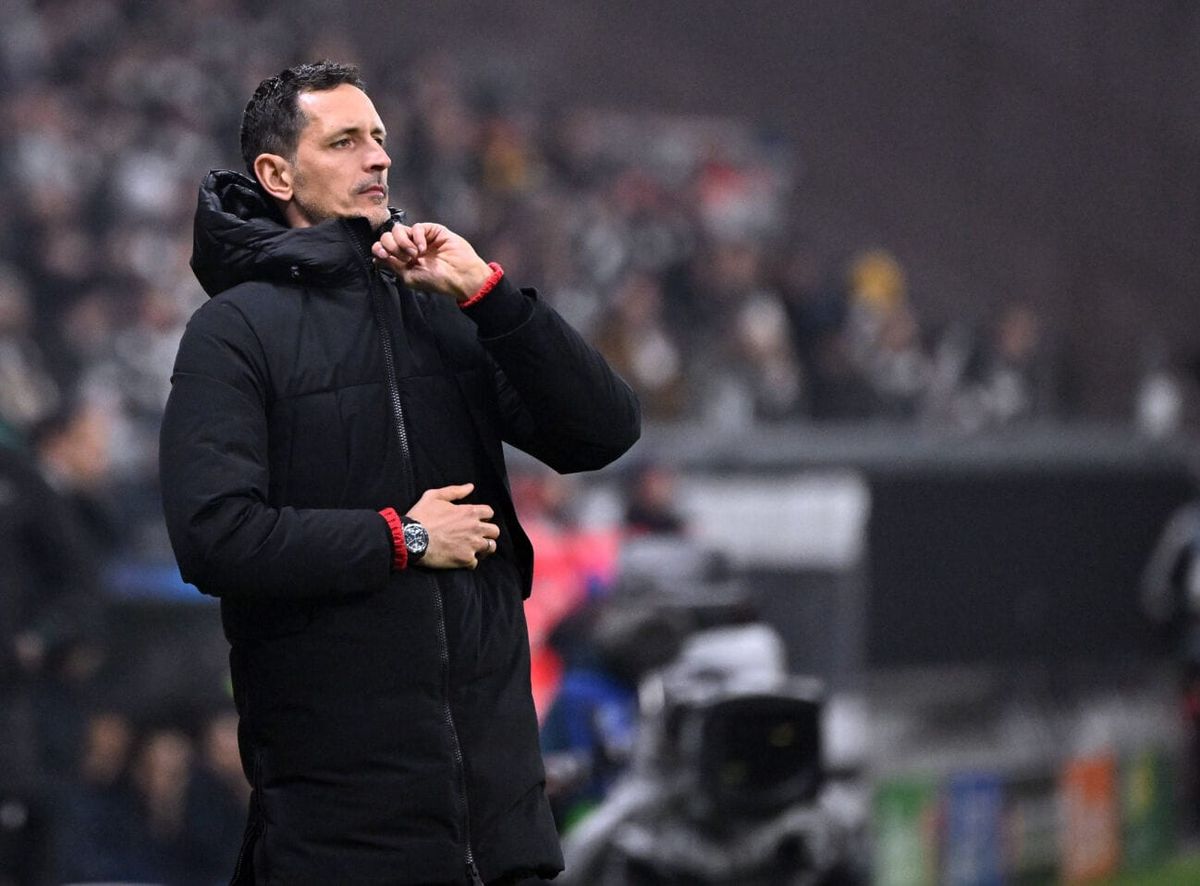 Eintracht Frankfurt: Toppmöller braucht fünf Neue – sofort!