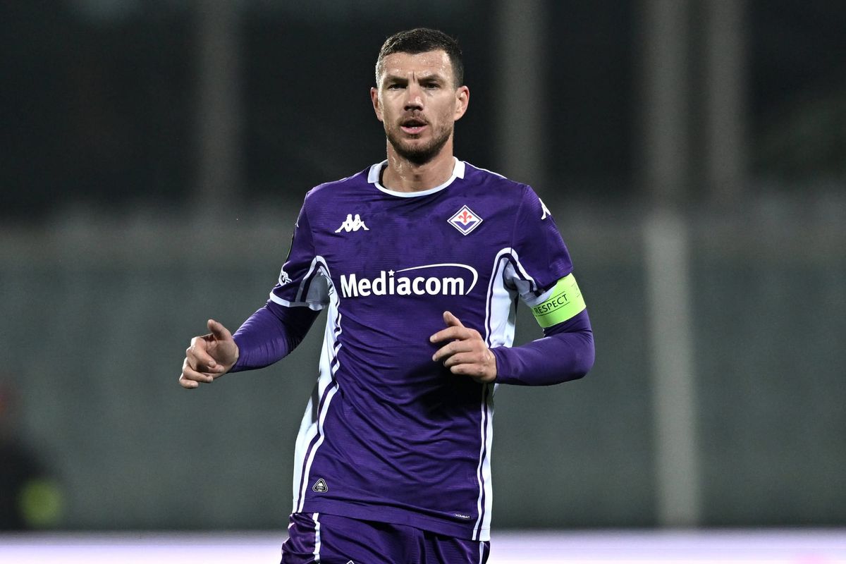 Džeko in Königsblau? Verrückt, verrückter, Schalke 04!