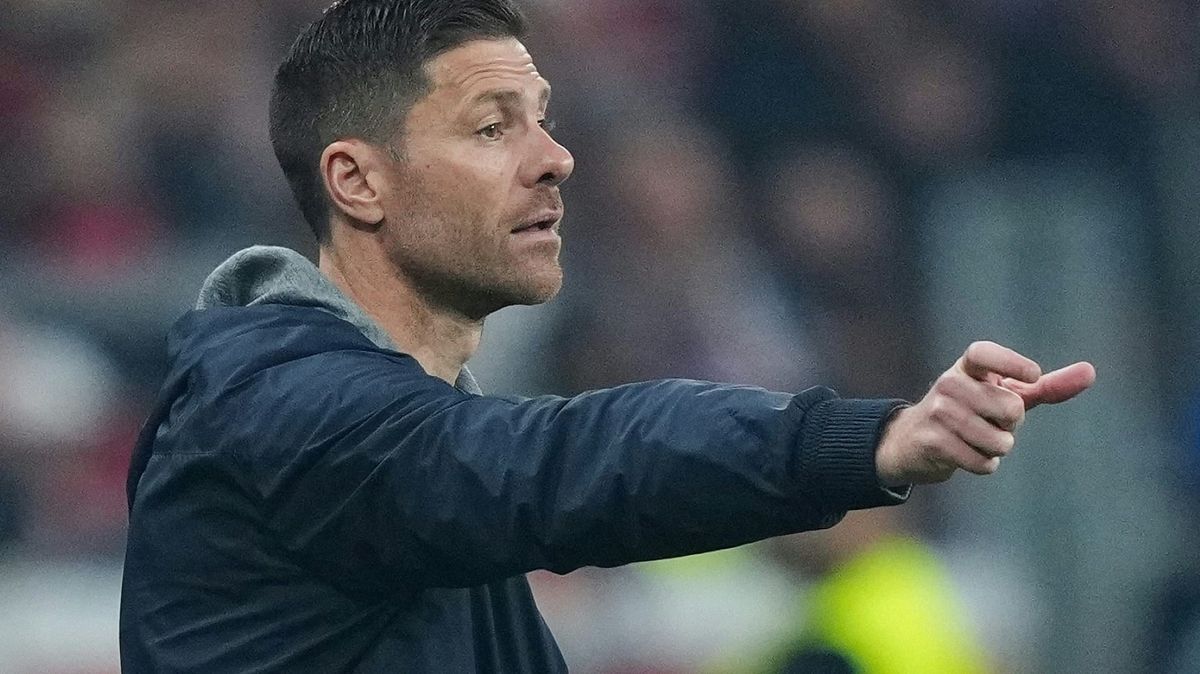 Jubilar Alonso deutet Rotation gegen Kiel an