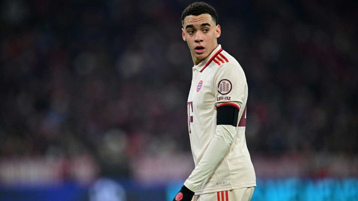 FC Bayern: Musiala im Lauftraining