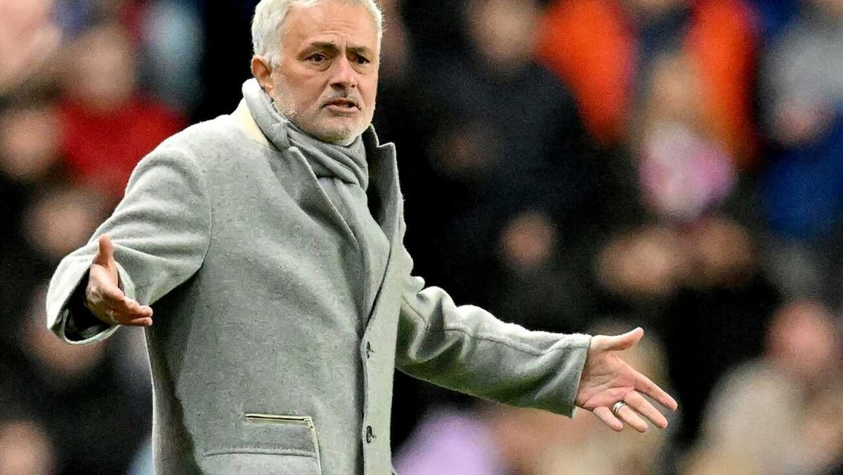 Mourinho nach "Nasen-Grapscher" für drei Spiele gesperrt