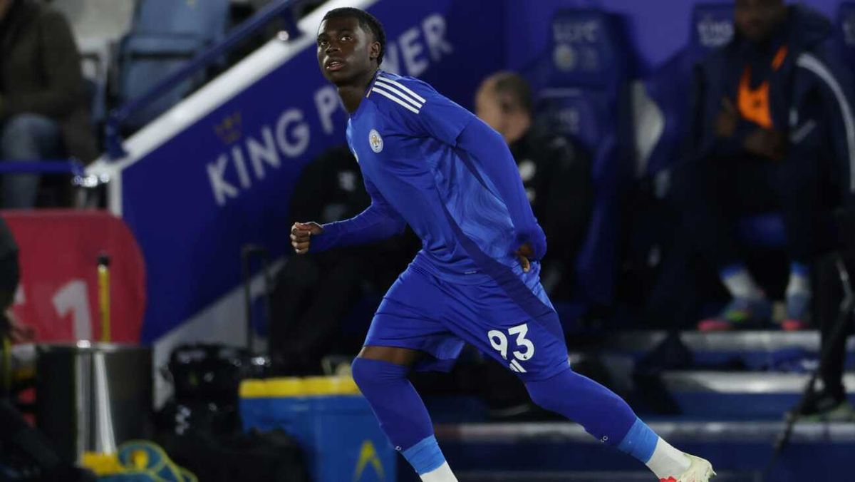 Mit 15 Jahren: Monga wird zweitjüngster Premier-League-Spieler