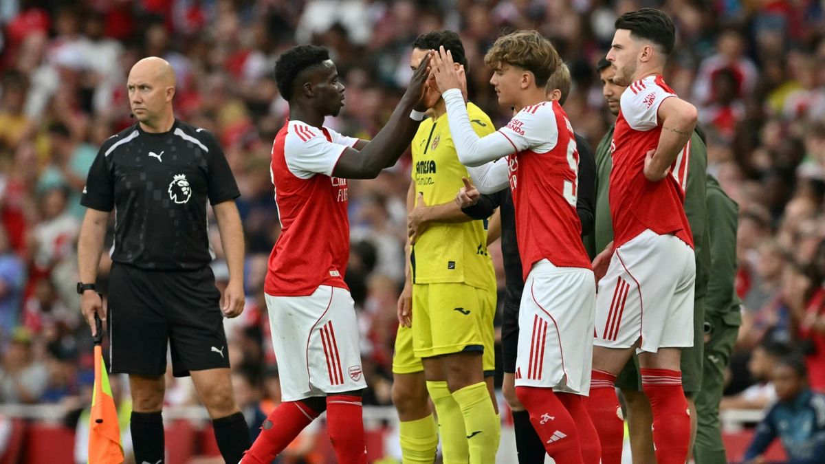Arsenal an der Spitze - mit einem 15-Jährigen