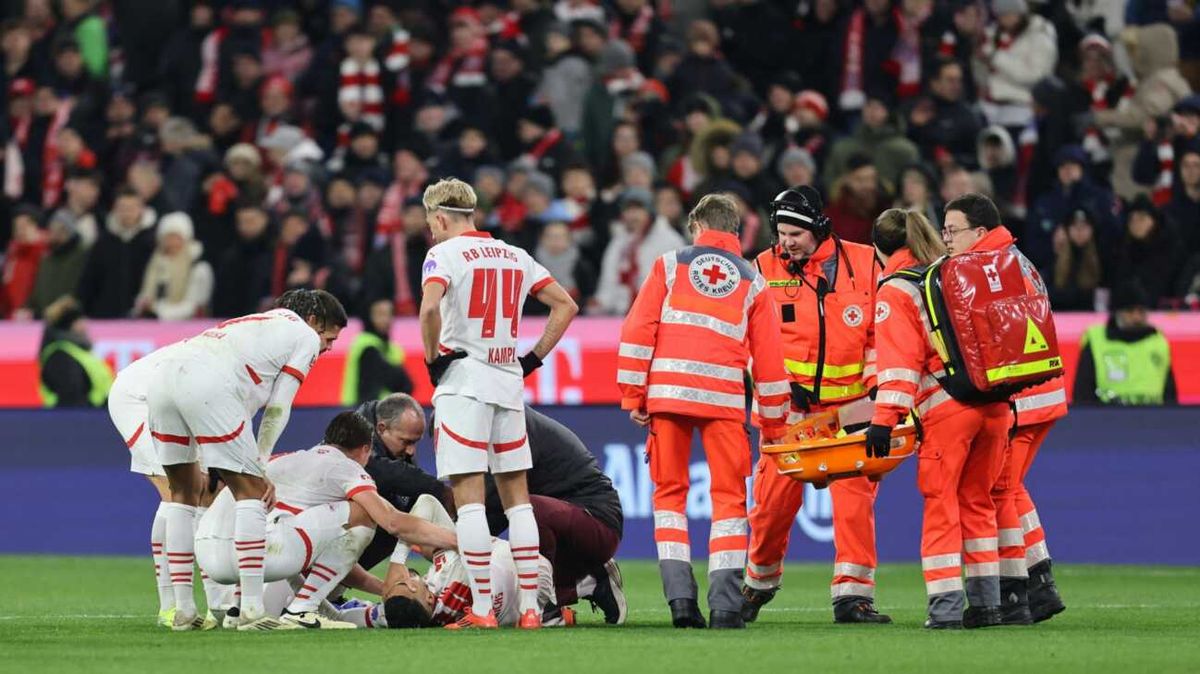 Kimmich überrascht verletzten Henrichs mit Döner-Sandwich