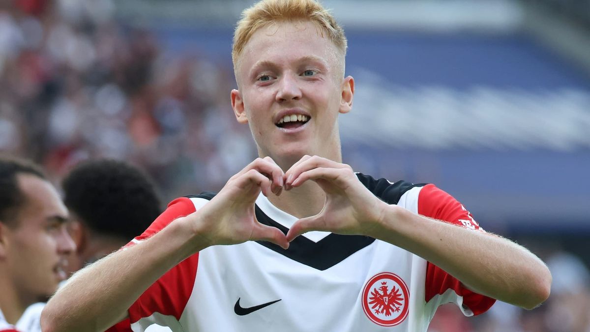 Frankfurts Larsson trifft - und will "einfach weitermachen"