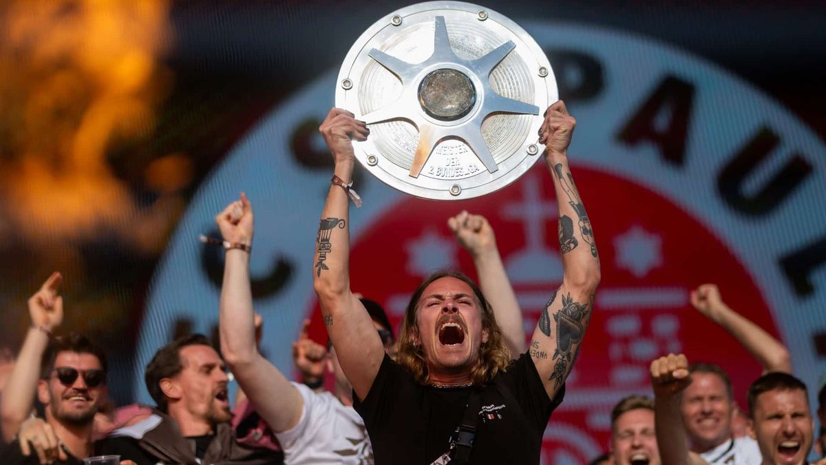 St. Pauli verlängert mit Kapitän Irvine