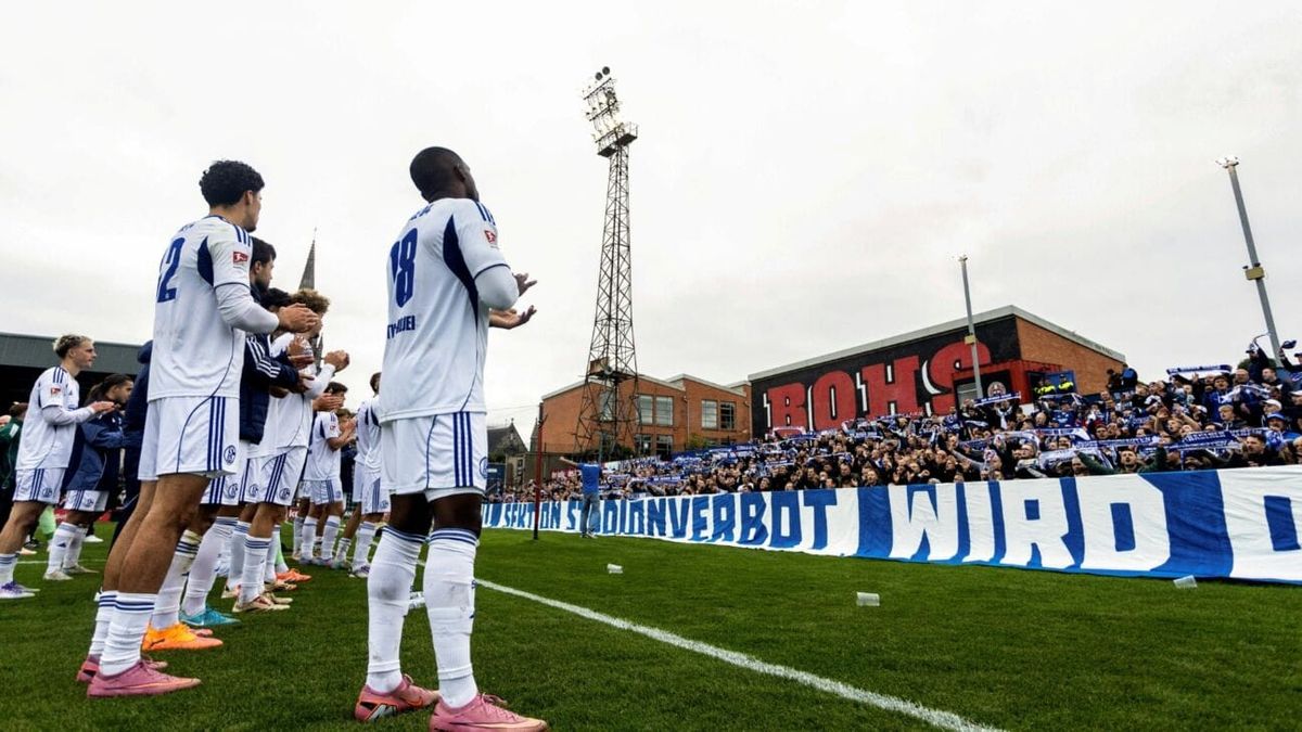 "Verstörend": Schalke reagiert auf Fan-Eklat in Dublin