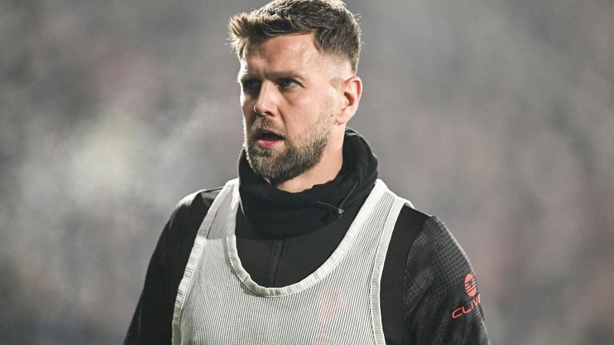 Mit Füllkrug als Joker: Milan bleibt oben dran