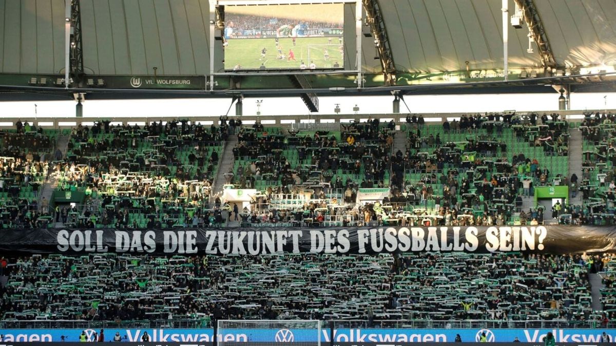 "Schützt eure Kurven": Fans protestieren gegen IMK-Pläne