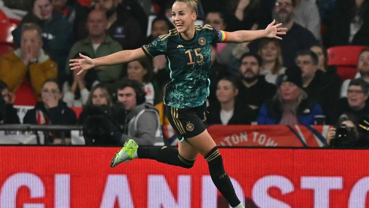 DFB-Frauen: Gwinn verteidigt Wück