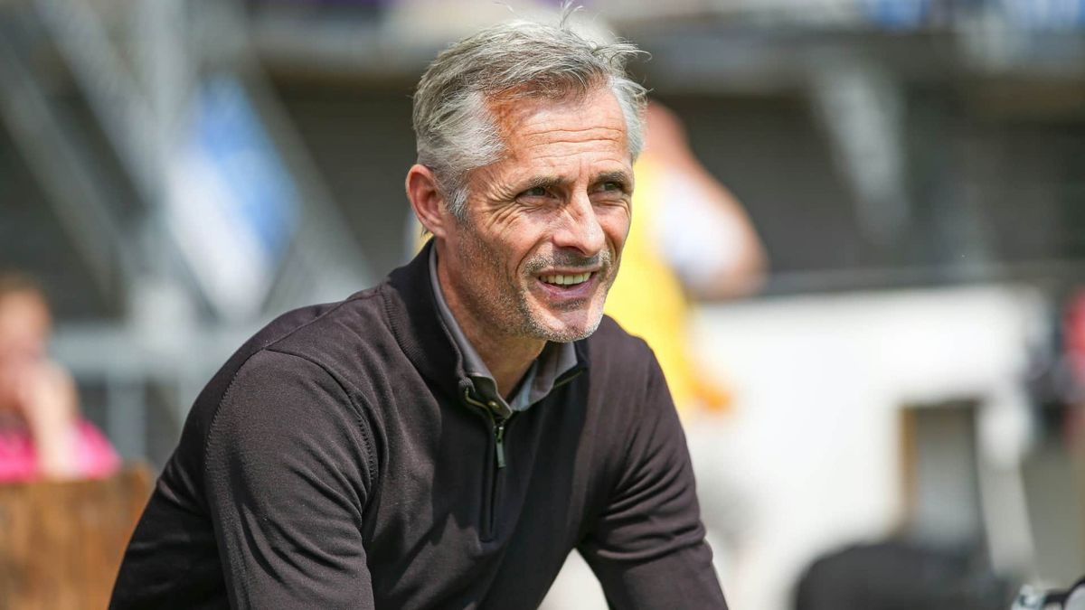 Schalke-Trainer van Wonderen: "Ich bin kein Harry Potter"