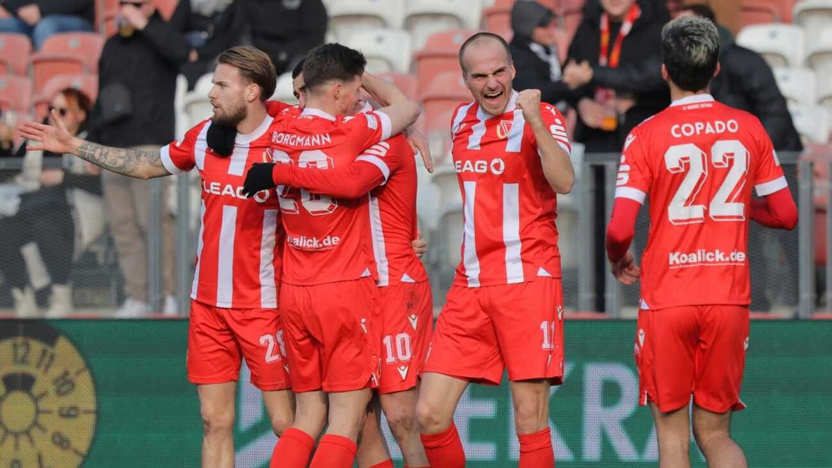 3. Liga: Cottbus Tabellenführer, Dynamo patzt