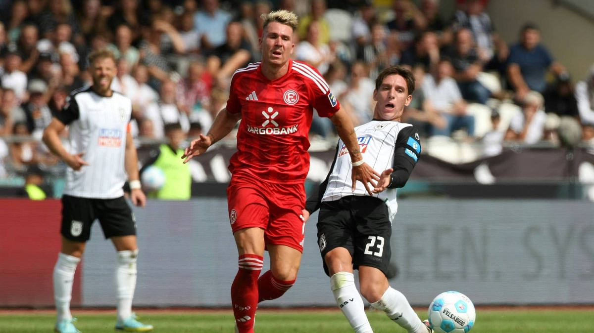 Späte Tore: Düsseldorf siegt in Ulm