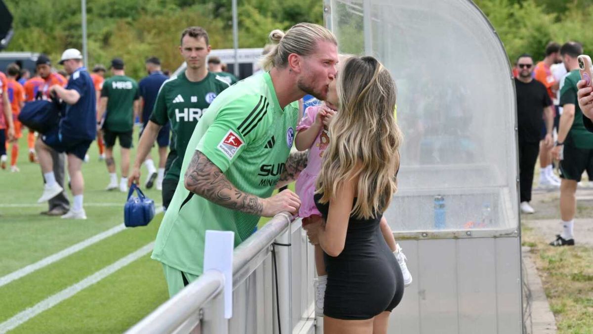 Loris Karius feiert Comeback als Stammtorwart bei Schalke 04