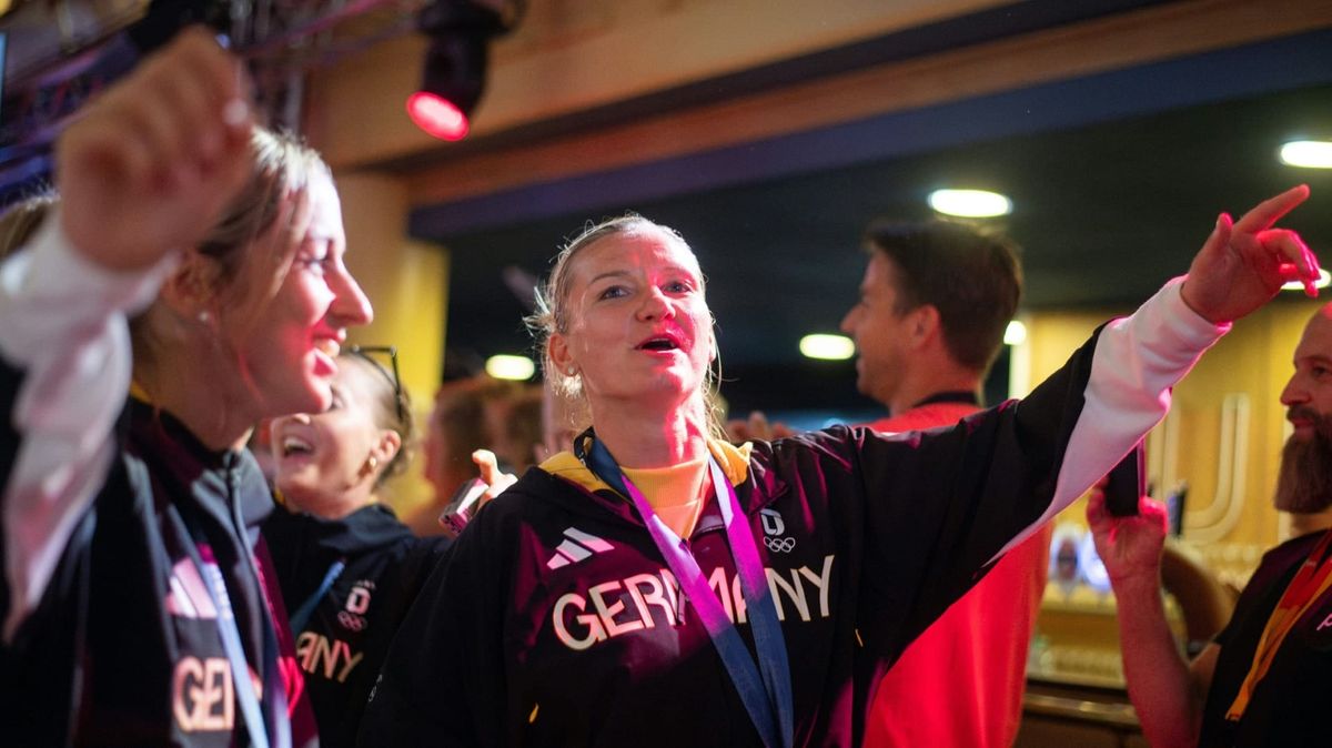 Medien: Kapitänin Popp tritt aus dem Nationalteam zurück