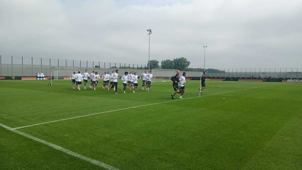 DFB-Training: Mit 24 Spielern gegen Portugal