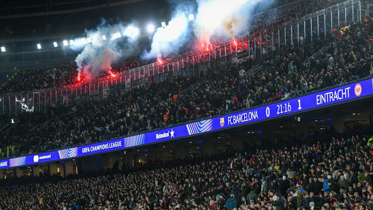 Schadet massiv: Frankfurt-Präsident kritisiert eigene Fans