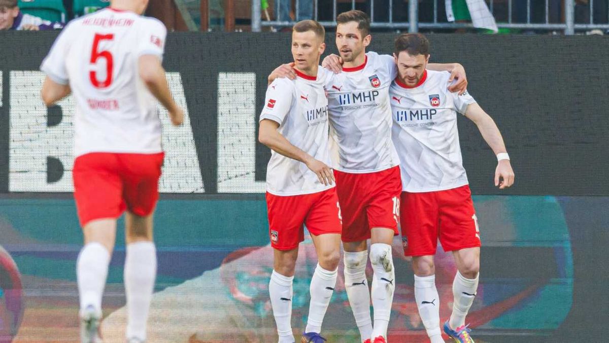 Bei Schmidt-Jubiläum: Heidenheim springt auf Relegationsplatz