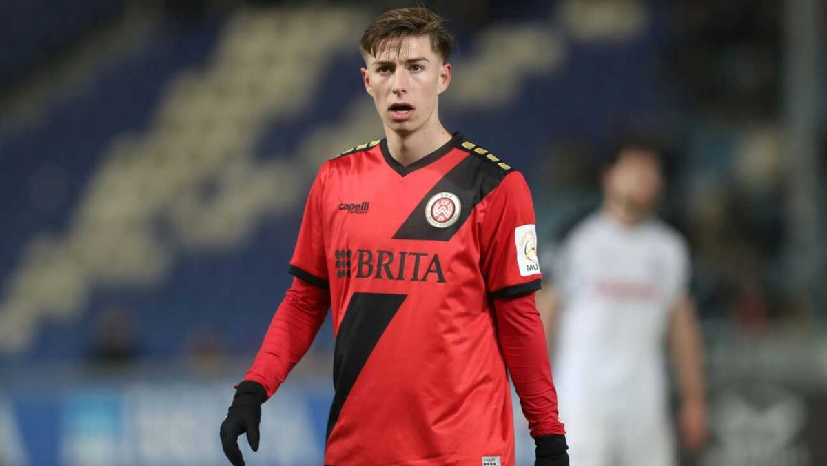 Paderborn holt Bätzner aus Wiesbaden