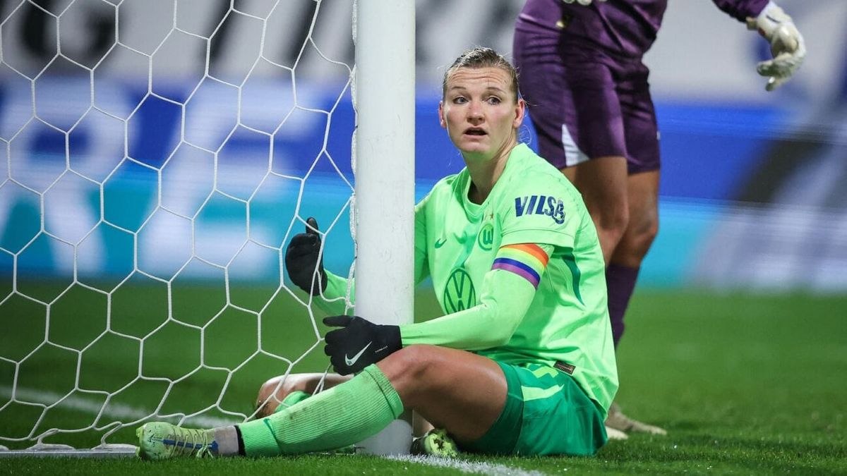 Wolfsburg: Popp bleibt Kapitänin, Minge neu im Trio