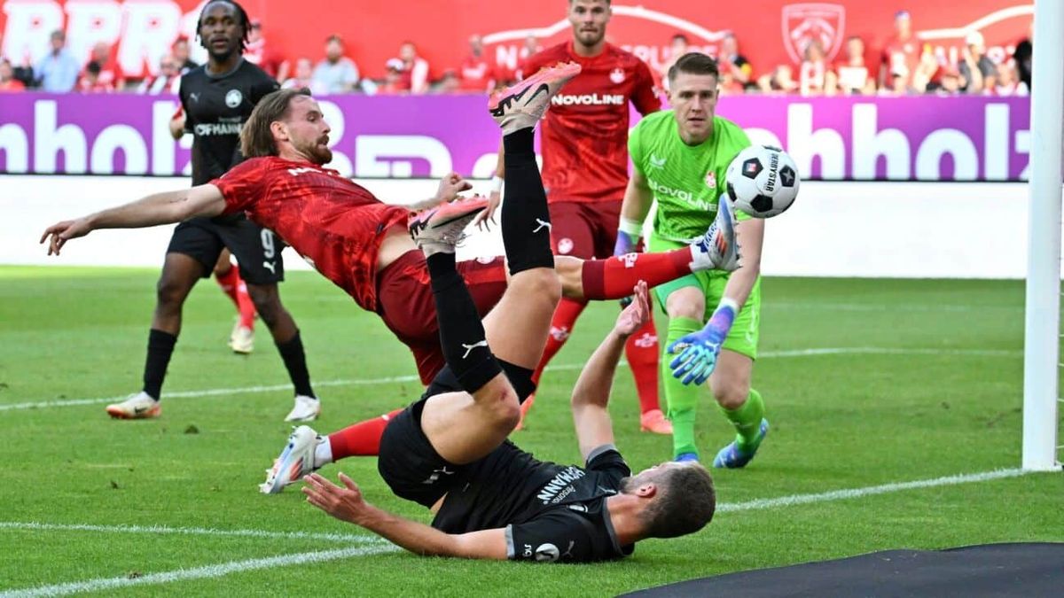 Fürth verspielt 2:0-Führung auf dem Betzenberg