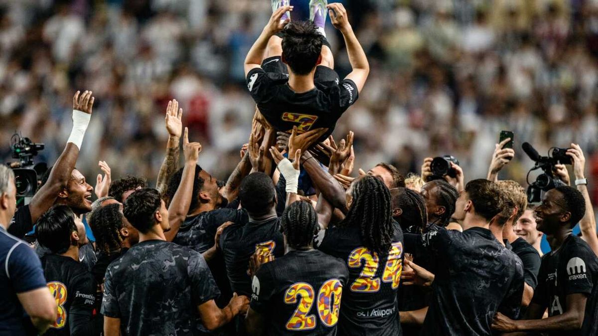 Mit den "Seoul-Mates": Son feiert emotionalen Spurs-Abschied