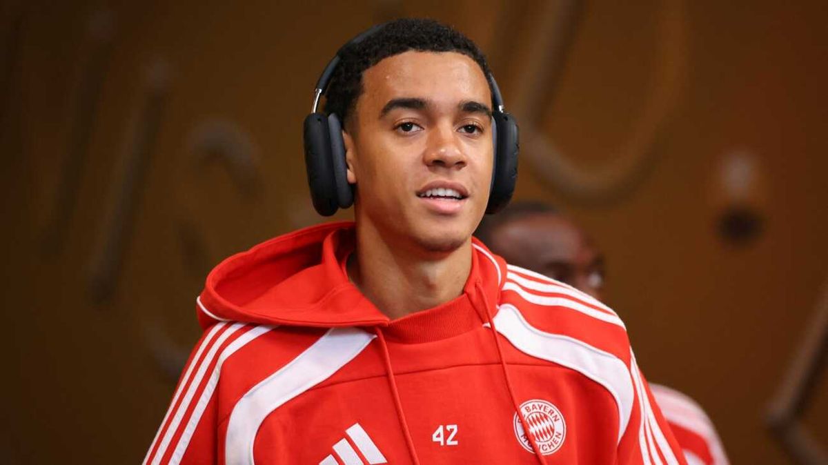 Jamal Musiala auf dem Cover von EA FC 26 – Ein Comeback