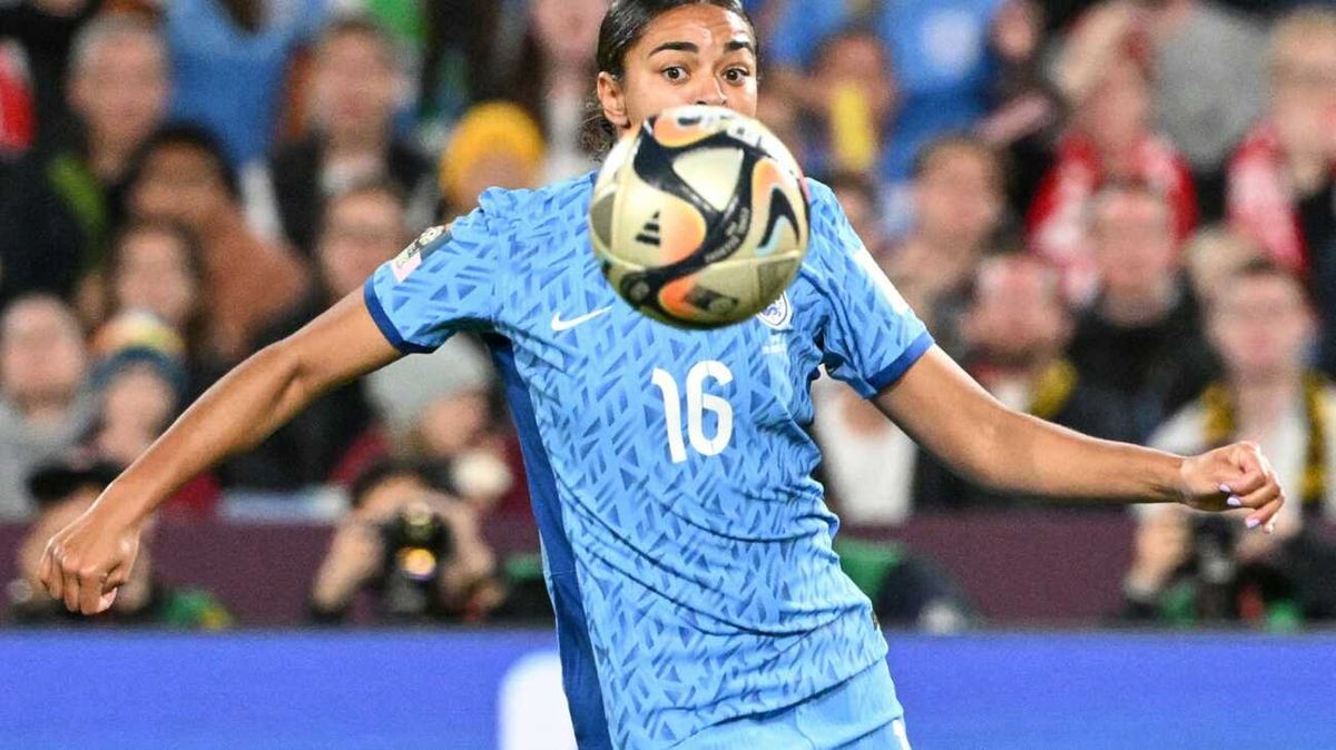 Ann-Katrin Berger und Jessica Carter: Rassismus im Fußball