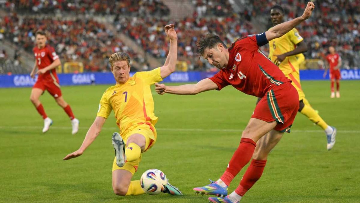 Erst furios, dann fehlerhaft: Belgien siegt doch noch spät