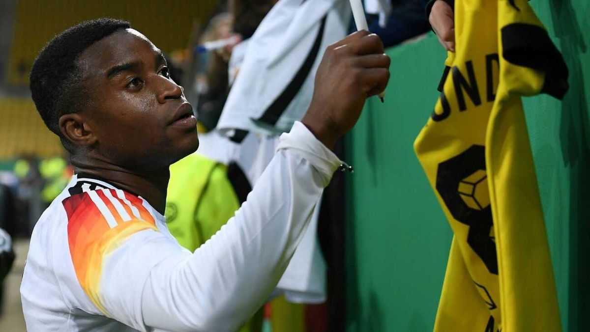 Di Salvo über Moukoko: EM-Nominierung "nicht verdient"