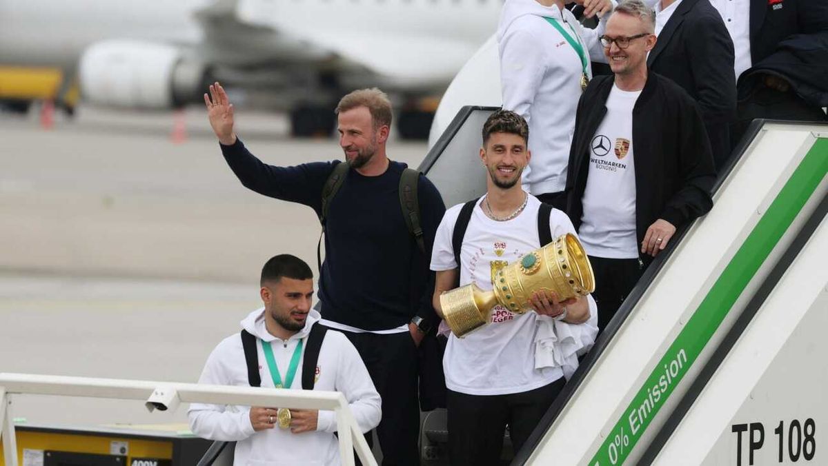 Pokalsieger Stuttgart feierlich empfangen