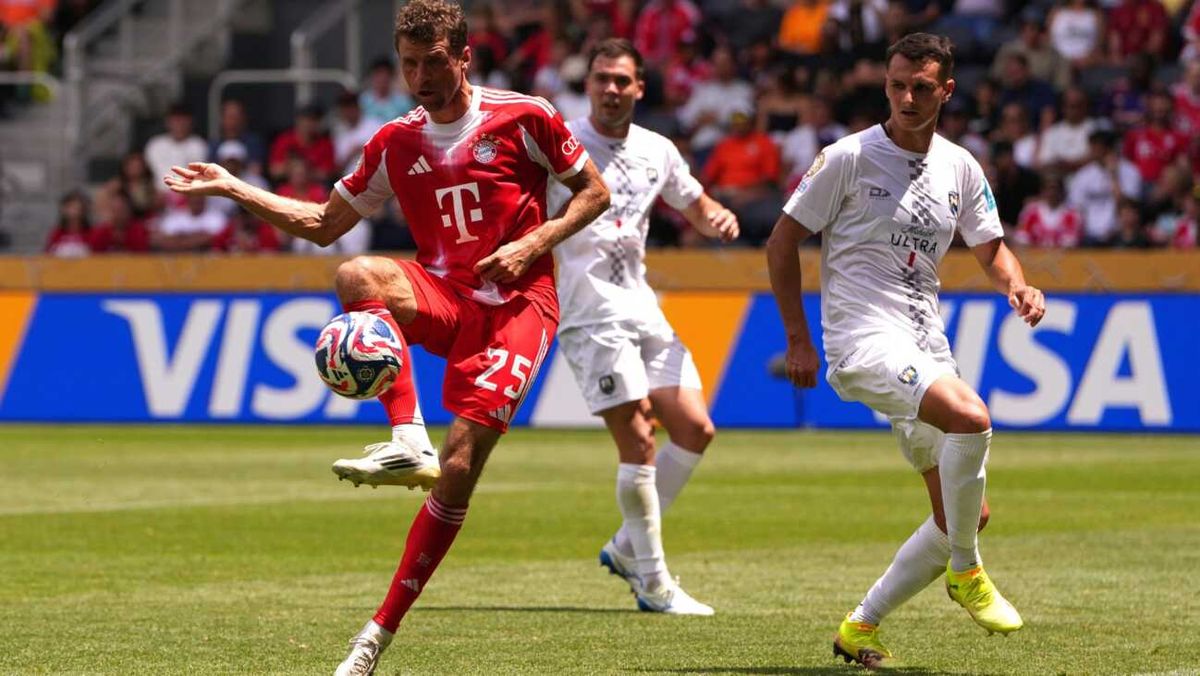 Ab in die Eistonne: Müller hat beste Laune