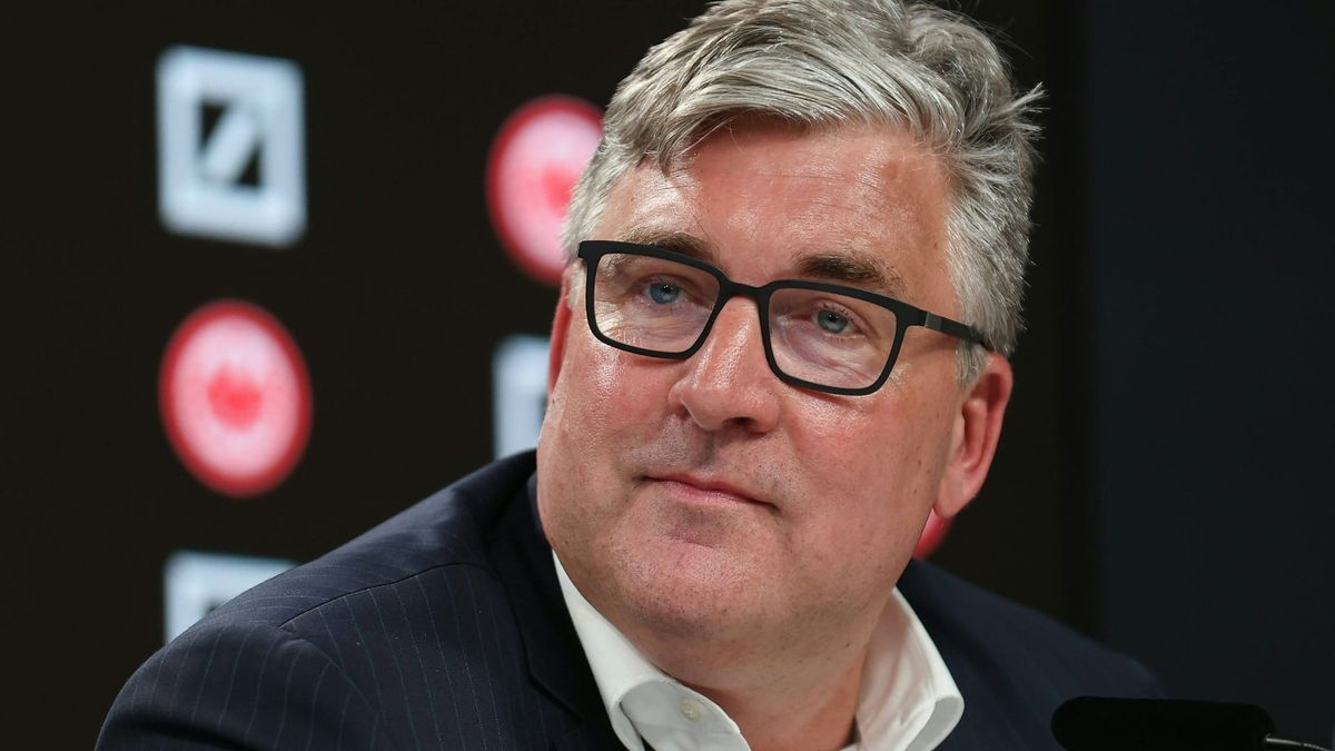 Hellmann: Eintracht-Trainersuche "auf der Zielgeraden"