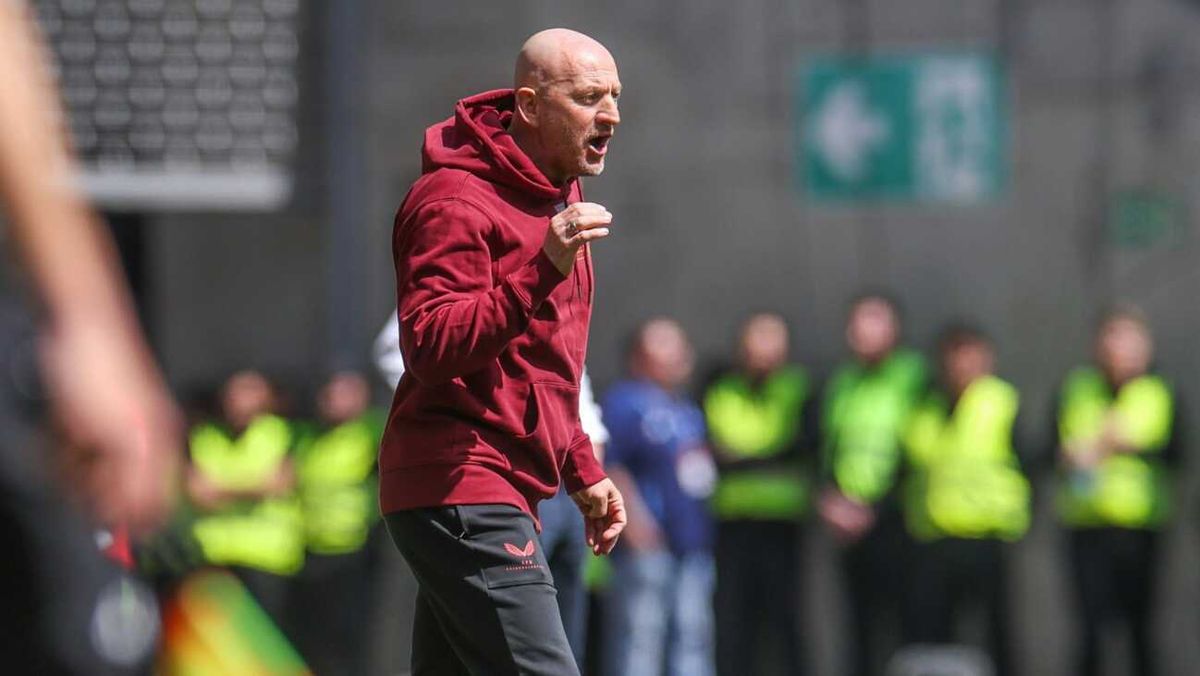 Bei Lieberknecht-Debüt: FCK bleibt oben dran