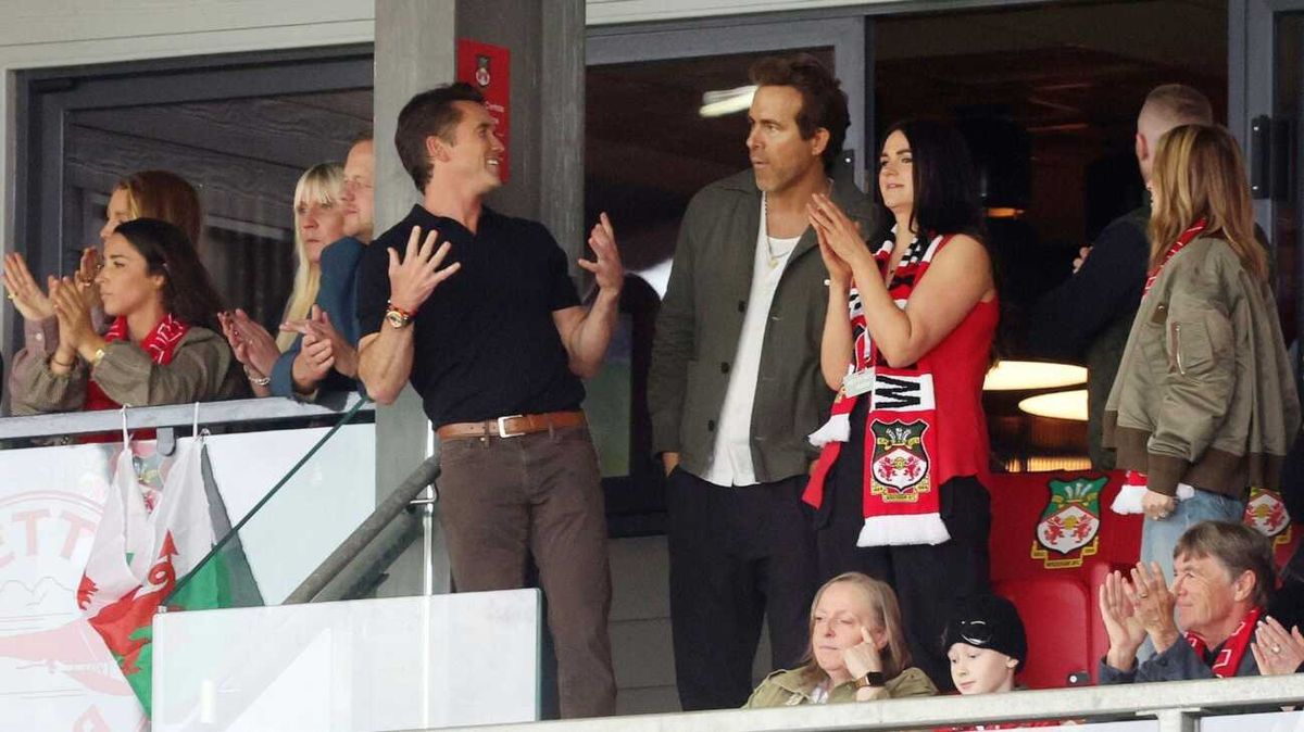 Durchmarsch in Liga zwei: Reynolds-Klub Wrexham steigt auf