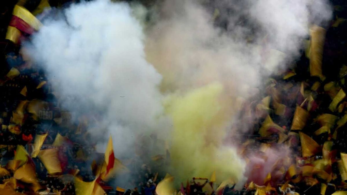 Italien: Maßnahmen nach Krawallen um Rom-Derby verkündet