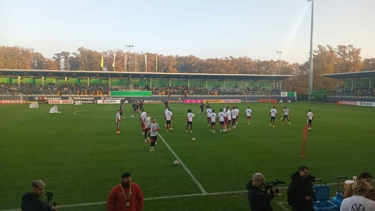 DFB-Team trainiert vor 4000 Fans