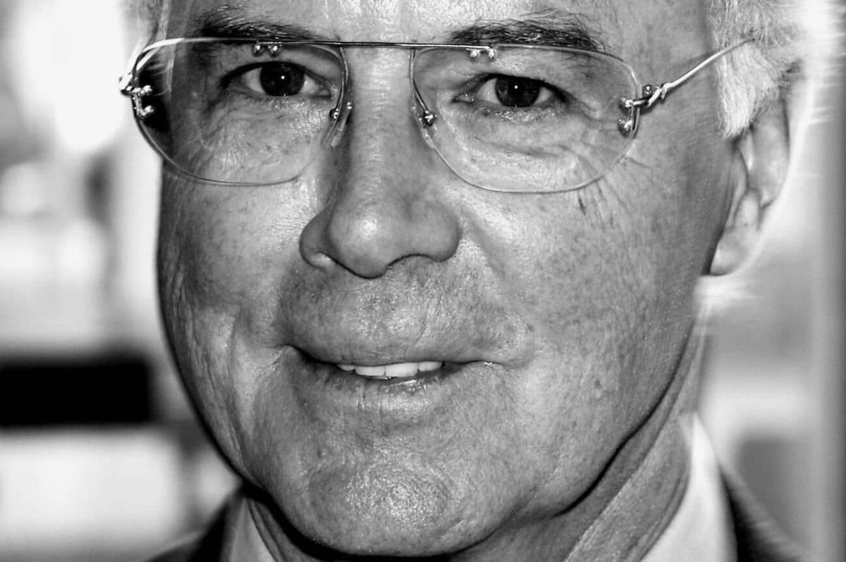 Wie verabschiedet man Franz Beckenbauer angemessen?