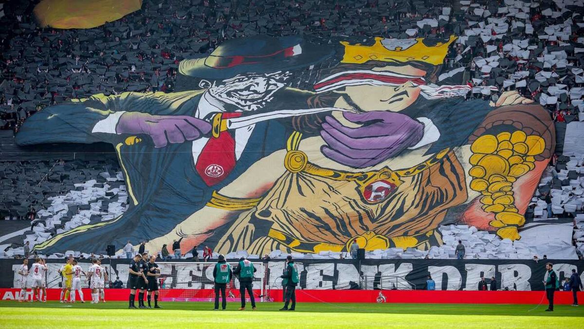 DFB ermittelt nach Messer-Choreo - Brandbrief von Reul
