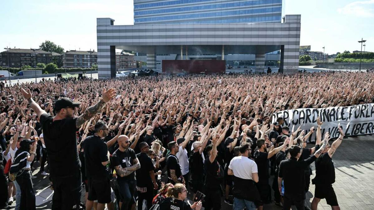 Italien: AC-Mailand-Fans protestieren gegen Vereinsspitze