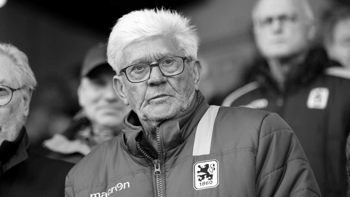 1860 spielt mit Trauerflor - Gedenkminute beim Heimspiel