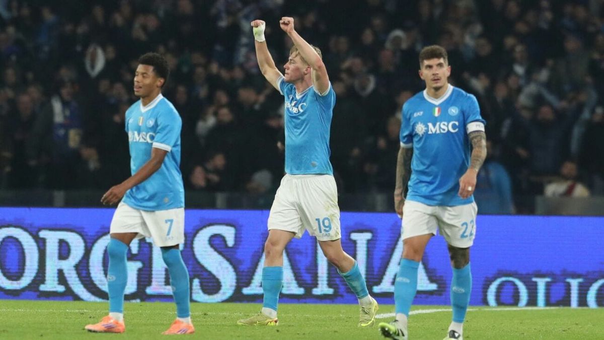 Italien: Neapel besiegt Juventus und übernimmt Tabellenführung