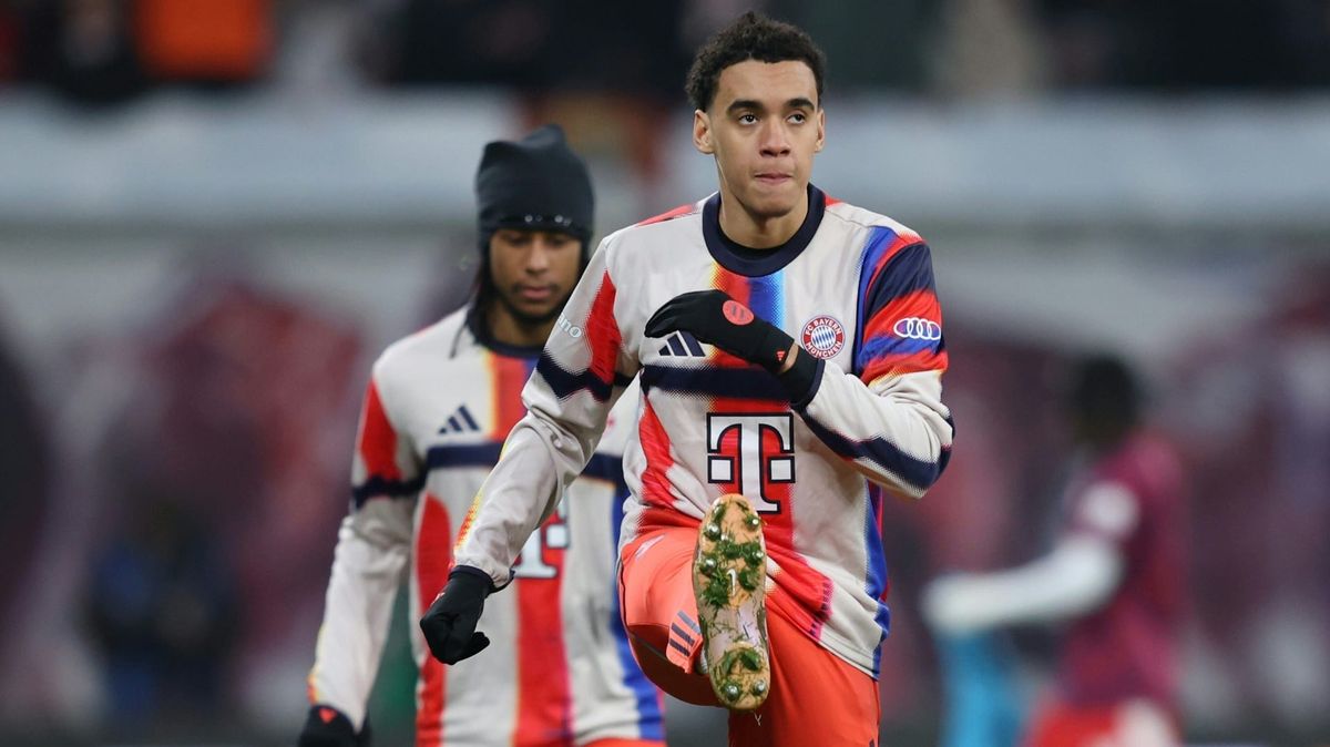 FC Bayern mit Musiala gegen Frankfurt