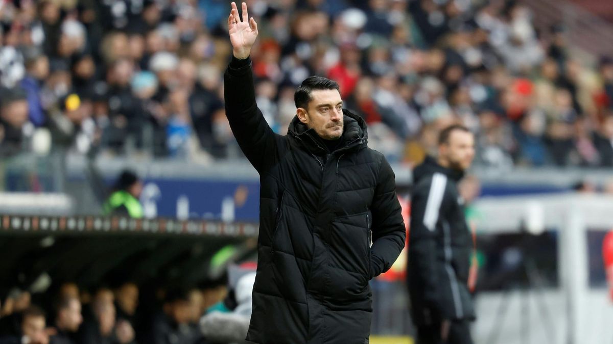 Rieras Heim-Premiere glückt: Frankfurt gewinnt Krisenduell