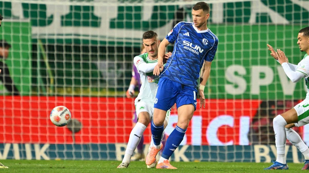 Spätes Remis in Fürth: Schalke rettet Tabellenführung